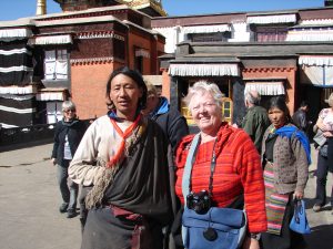 mit einem tibetischen Pilger